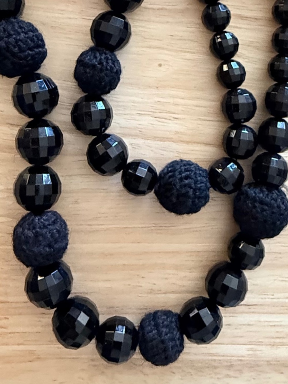 Vintage Black Beaded Long Necklace - Picture 6 of 6